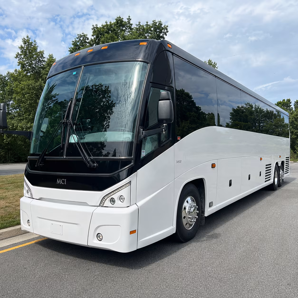 employee shuttle buses for kirkland s tech corridor