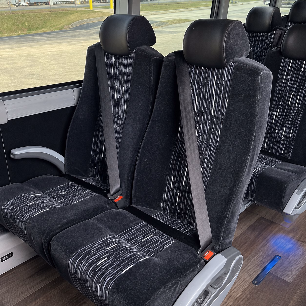how the type of bus you choose changes the price in kirkland washington
