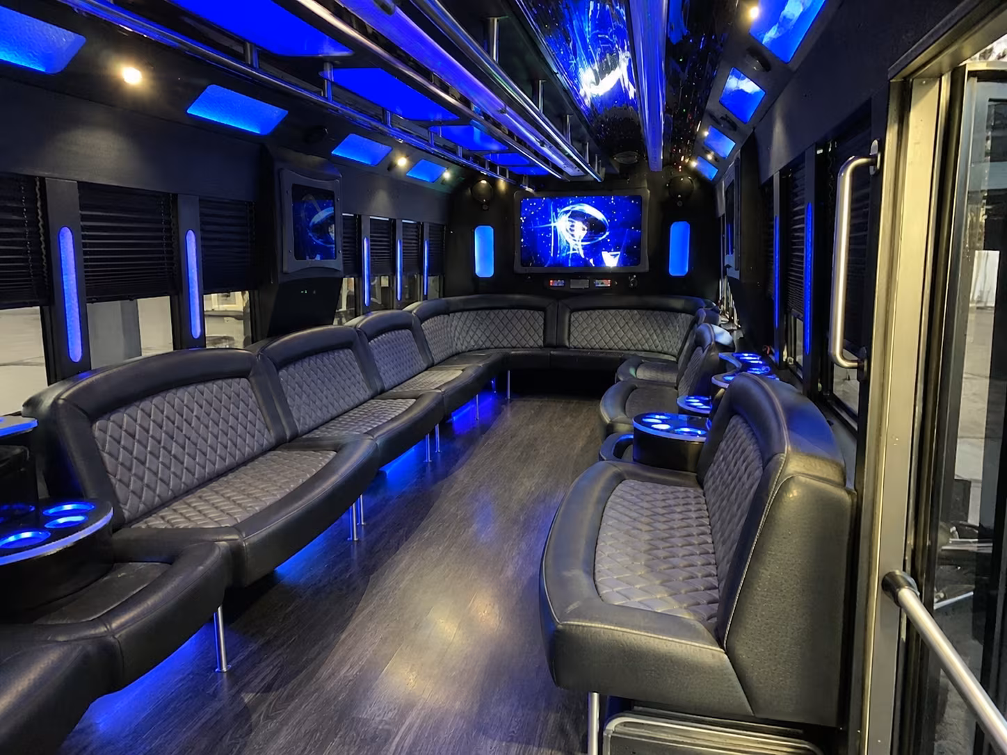kirkland 28 passenger party bus interior