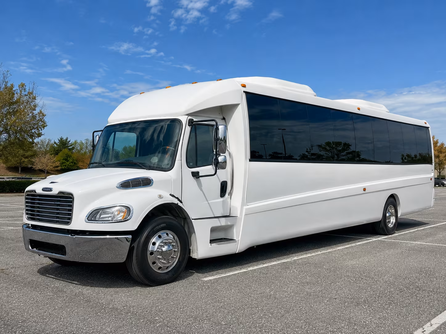 kirkland 30 passenger party bus
