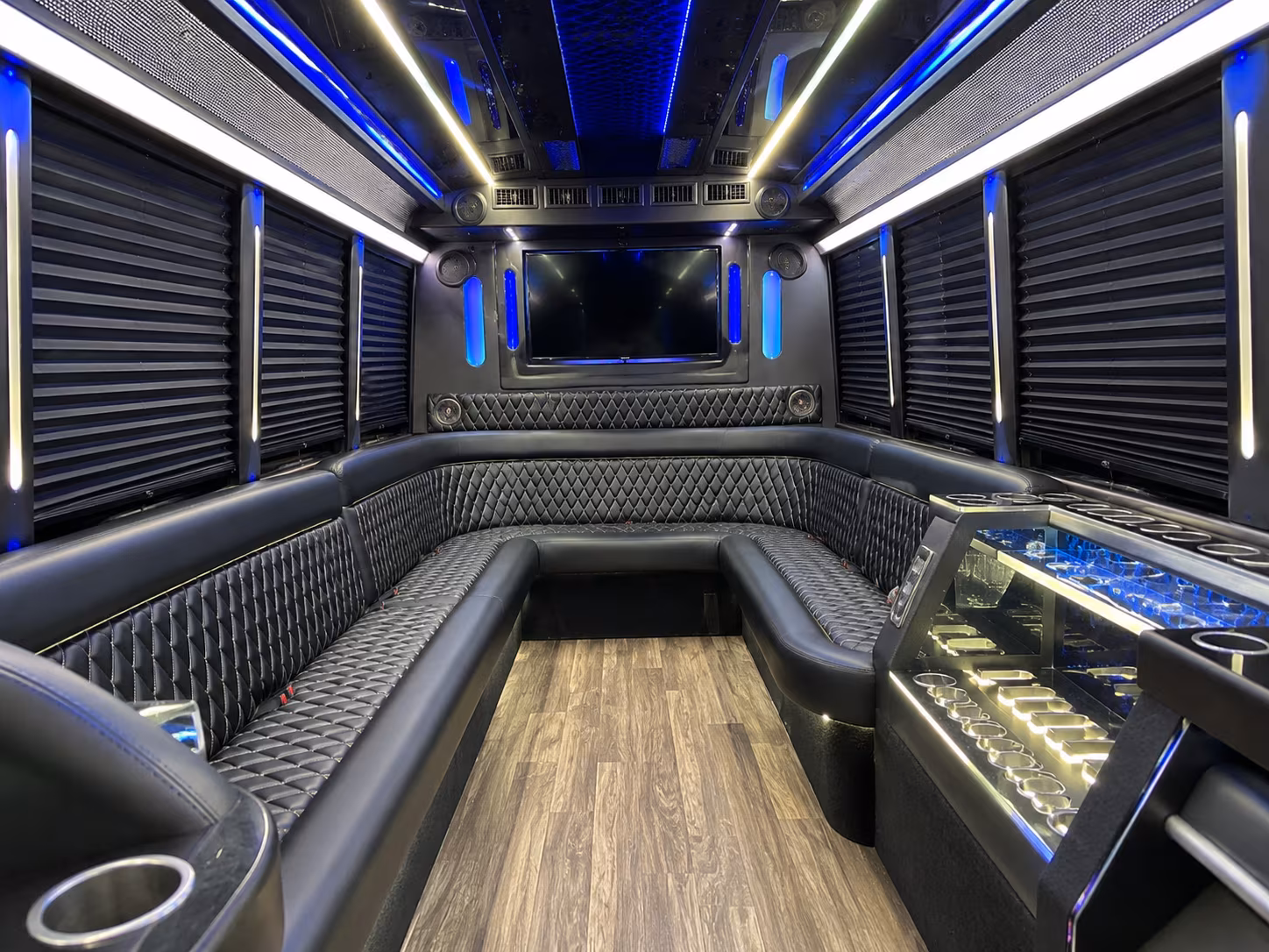 kirkland quinceanera sweet 16 party bus rental