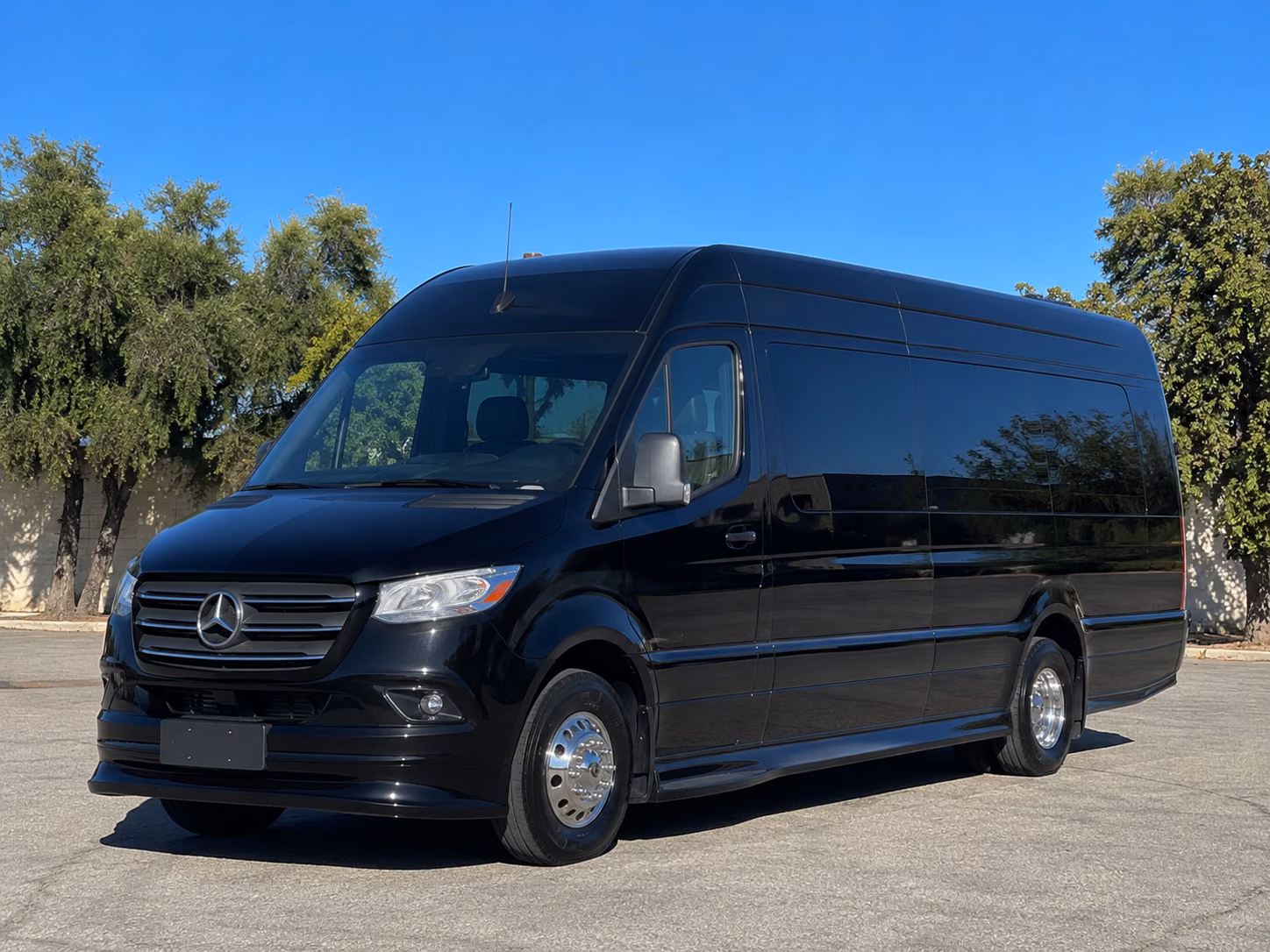 transportation serving kirkland and nearby cities